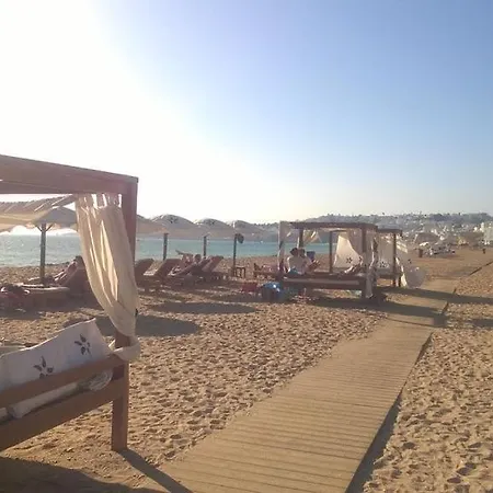 Apartment Navegador Park View, 5 Pers, Pisc,700m Plage,strip Albufeira
